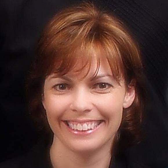 Meet your Posher, Amanda - Picture 1 of 1